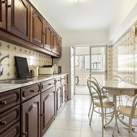 Amoreira 3br Center By Homesbyfc